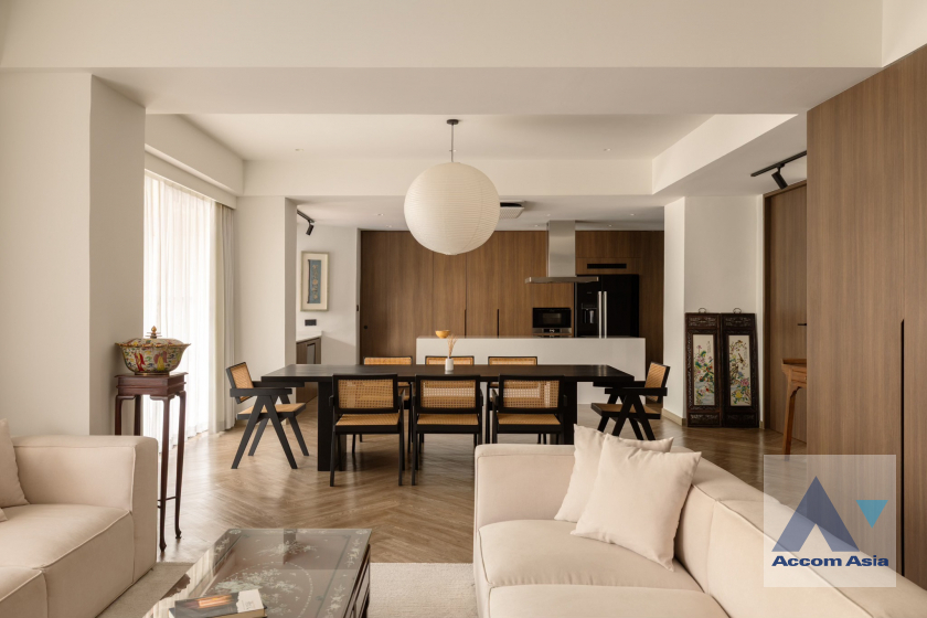  2  2 br Condominium For Sale in Sukhumvit ,Bangkok BTS Nana at Newton Tower AA45767