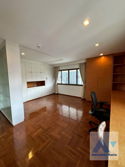 8  3 br Condominium For Rent in Sukhumvit ,Bangkok BTS Nana at Tower Park AA45771
