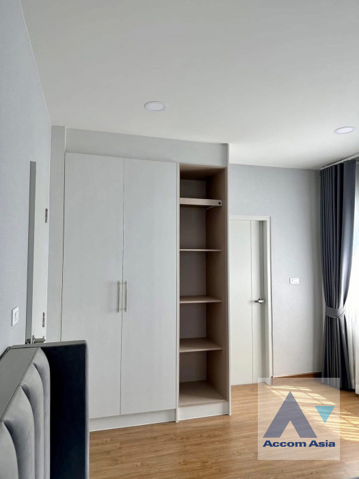 16  4 br House for rent and sale in Samutprakan ,Samutprakan  at Centro Bangna Phase 2 AA45772