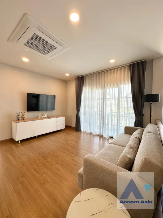 unitFully Furnished, Pet friendly |  4 Bedrooms  House For Rent & Sale in Samutprakan, Samutprakan  (AA45772)