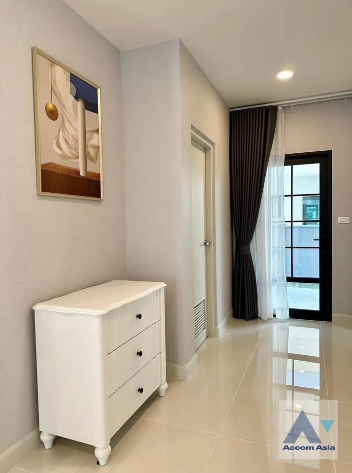 unitFully Furnished, Pet friendly |  4 Bedrooms  House For Rent & Sale in Samutprakan, Samutprakan  (AA45772)