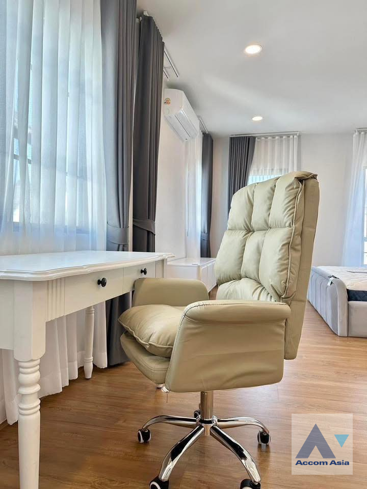 12  4 br House for rent and sale in Samutprakan ,Samutprakan  at Centro Bangna Phase 2 AA45772