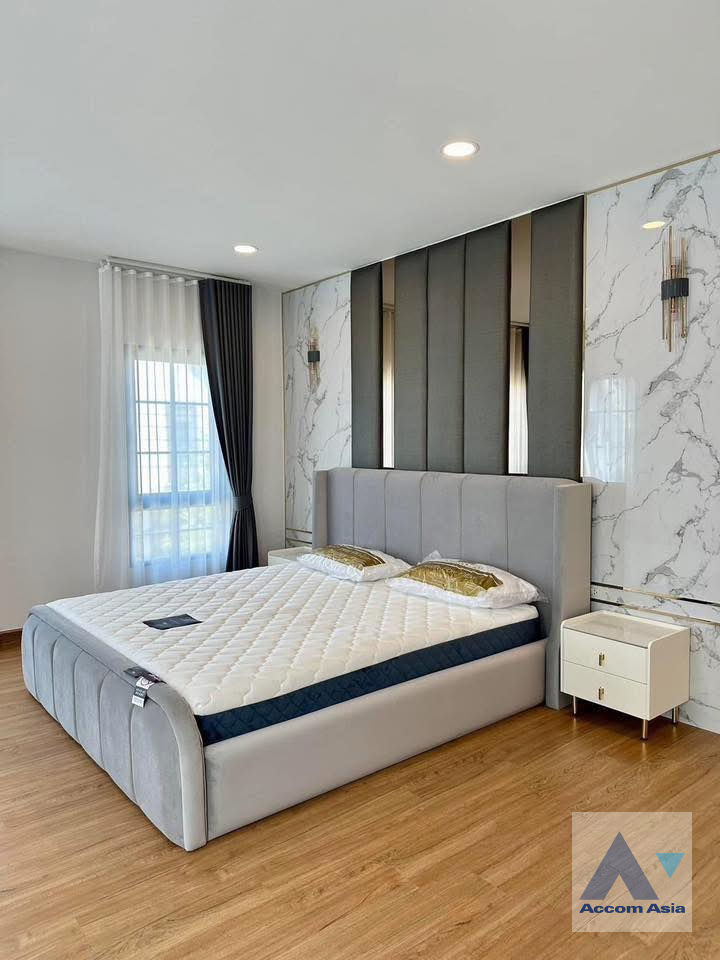 8  4 br House for rent and sale in Samutprakan ,Samutprakan  at Centro Bangna Phase 2 AA45772