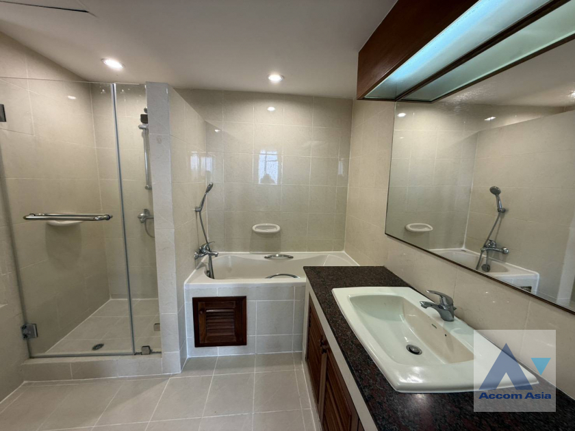 22  3 br Condominium For Rent in Sukhumvit ,Bangkok BTS Ekkamai at Tai Ping Tower AA45774