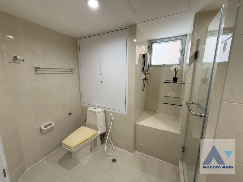 23  3 br Condominium For Rent in Sukhumvit ,Bangkok BTS Ekkamai at Tai Ping Tower AA45774