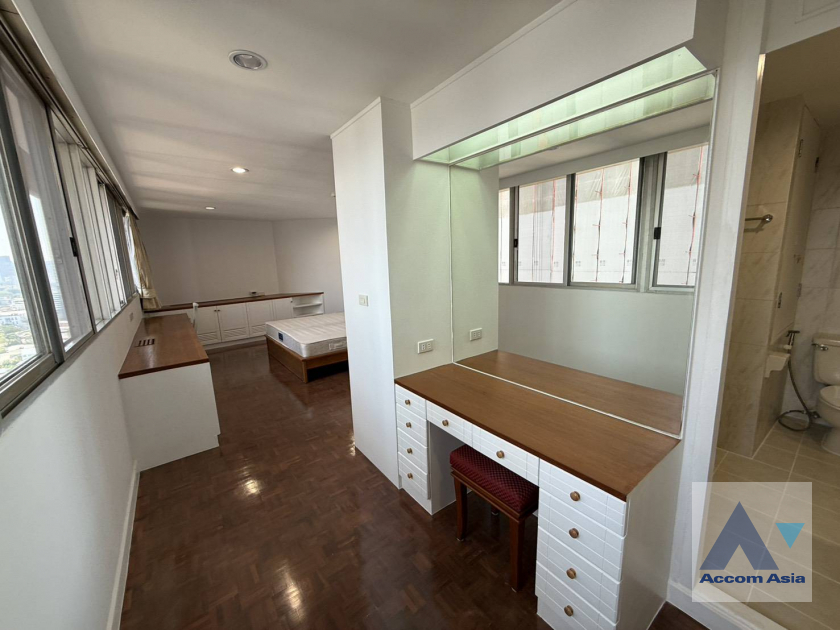 20  3 br Condominium For Rent in Sukhumvit ,Bangkok BTS Ekkamai at Tai Ping Tower AA45774