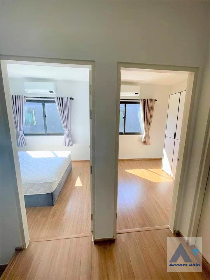 7  3 br Townhouse for rent and sale in Samutprakan ,Samutprakan  at House AA45777