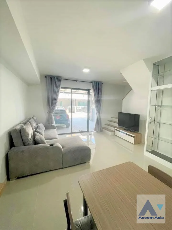  1  3 br Townhouse for rent and sale in Samutprakan ,Samutprakan  at House AA45777