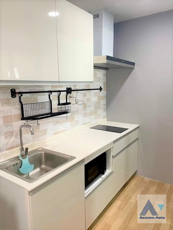 6  3 br Townhouse for rent and sale in Samutprakan ,Samutprakan  at House AA45777