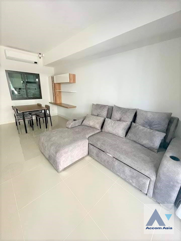  2  3 br Townhouse for rent and sale in Samutprakan ,Samutprakan  at House AA45777