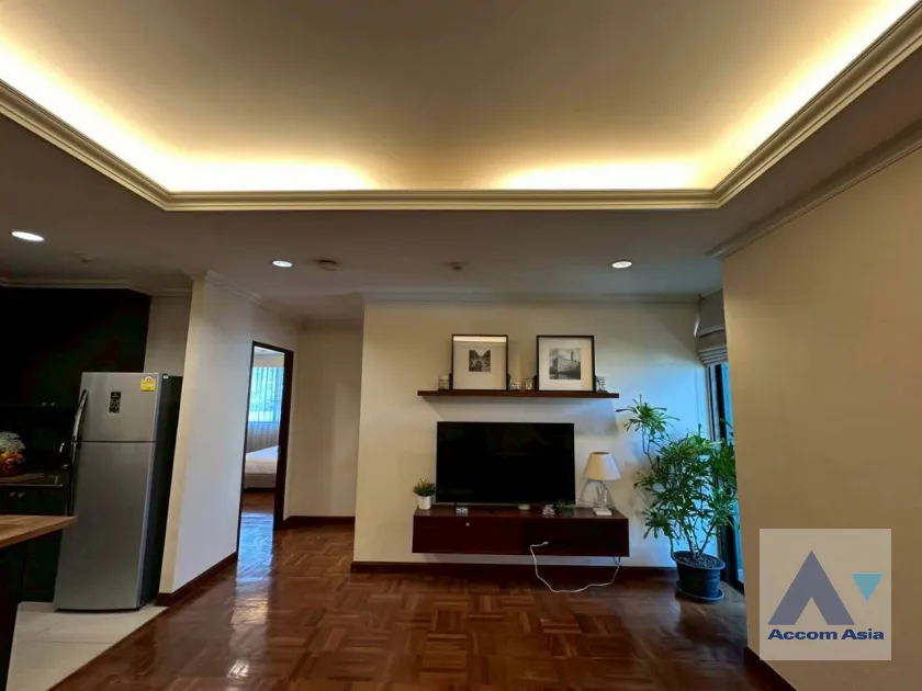 unit 2 Bedrooms  Apartment For Rent in Ploenchit, Bangkok  near BTS Ploenchit (AA45778)