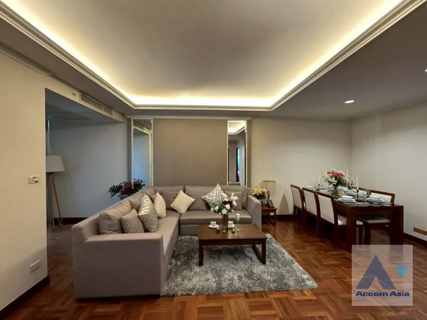 unit 2 Bedrooms  Apartment For Rent in Ploenchit, Bangkok  near BTS Ploenchit (AA45778)