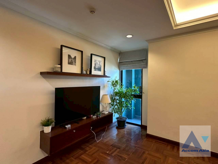 4  2 br Apartment For Rent in Ploenchit ,Bangkok BTS Ploenchit at Residence of Bangkok AA45778