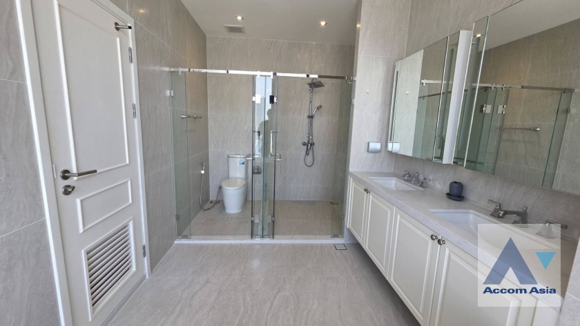 14  3 br Condominium For Rent in Rama 3 ,Bangkok BTS Saphan Taksin at Altitude Symphony Condominium AA45779