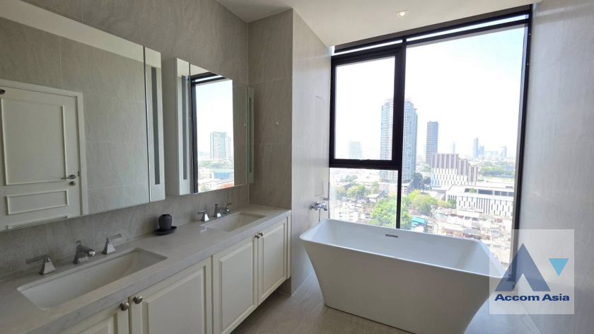 16  3 br Condominium For Rent in Rama 3 ,Bangkok BTS Saphan Taksin at Altitude Symphony Condominium AA45779