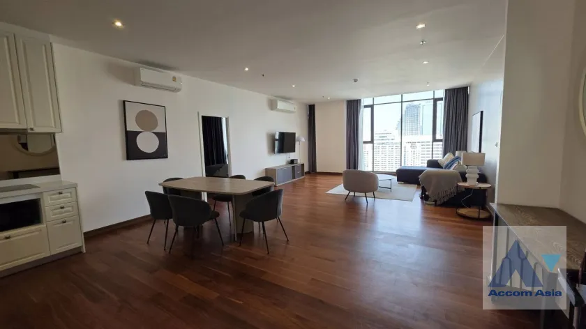 unit 3 Bedrooms  Condominium For Rent in Rama 3, Bangkok  near BTS Saphan Taksin (AA45779)