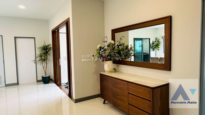 5  4 br House For Rent in Samutprakan ,Samutprakan BTS Bang Na at The City Bangna AA45783