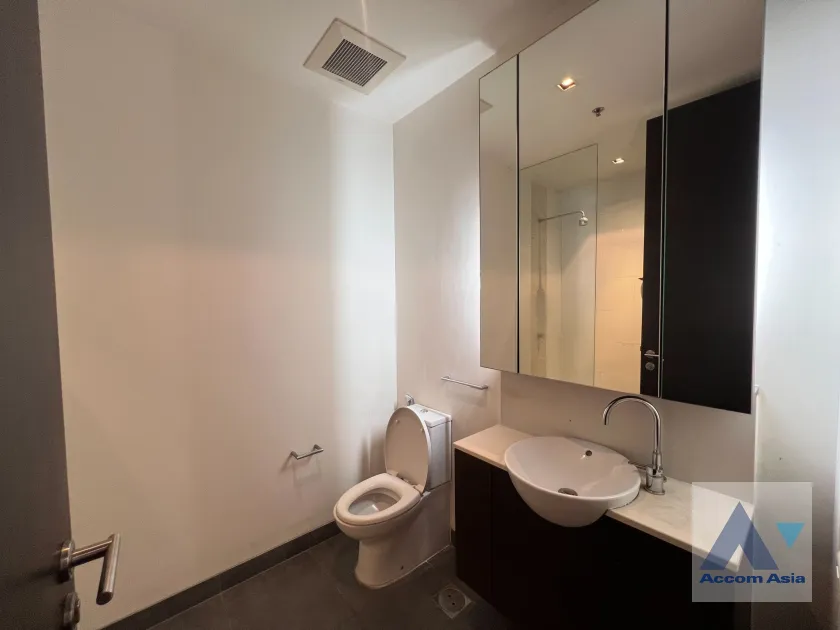 5  2 br Condominium for rent and sale in Sathorn ,Bangkok MRT Lumphini at The Lofts Yennakart AA45787