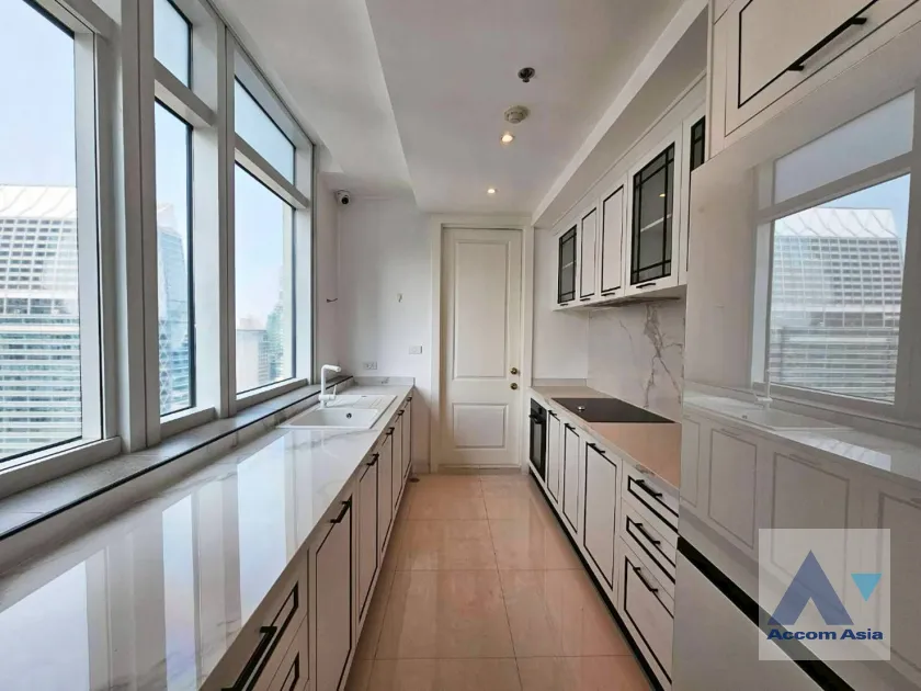  1  2 br Condominium For Rent in Ploenchit ,Bangkok BTS Ploenchit at Athenee Residence AA45790