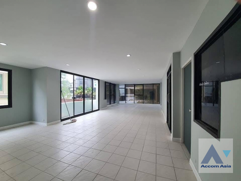  1  8 br House For Rent in Lat Phrao ,Bangkok  AA45794