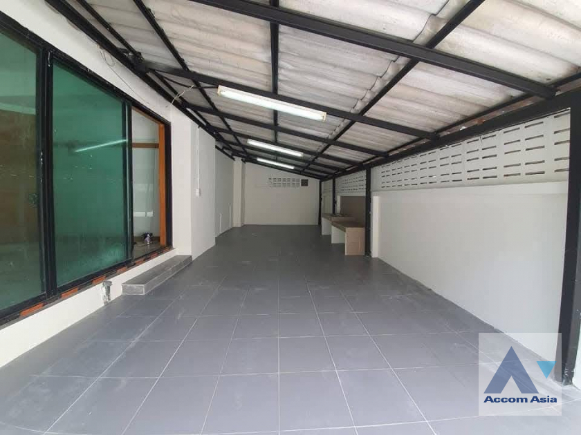 8  8 br House For Rent in Lat Phrao ,Bangkok  AA45794