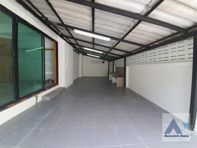 8  8 br House For Rent in Lat Phrao ,Bangkok  AA45794