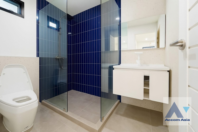 13  2 br House For Sale in Pattanakarn ,Bangkok ARL Ban Thap Chang AA45795