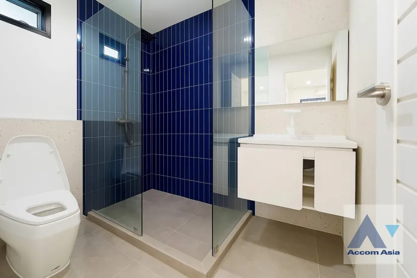 13  2 br House For Sale in Pattanakarn ,Bangkok ARL Ban Thap Chang AA45795