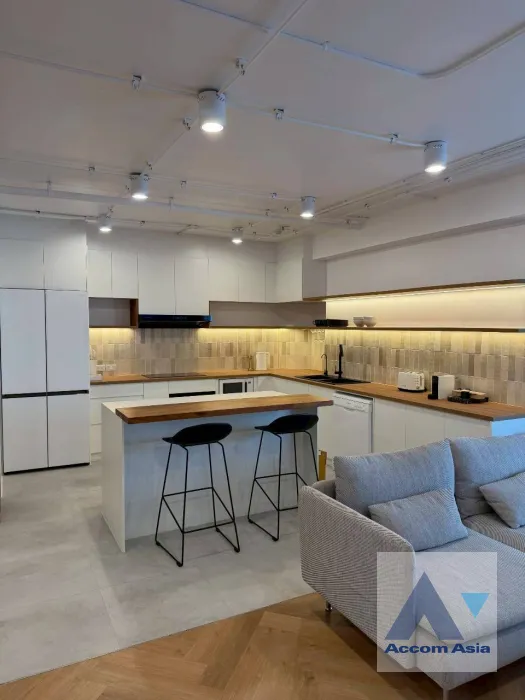 unit 3 Bedrooms  Condominium For Rent & Sale in Sukhumvit, Bangkok  near BTS Phrom Phong (AA45796)