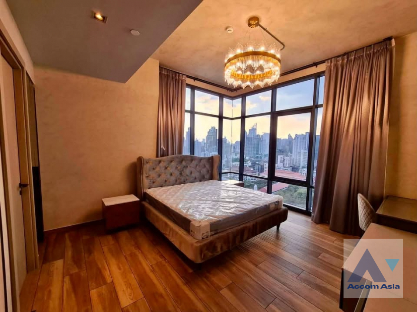 4  2 br Condominium For Sale in Sukhumvit ,Bangkok MRT Phetchaburi at The Lofts Asoke AA45801