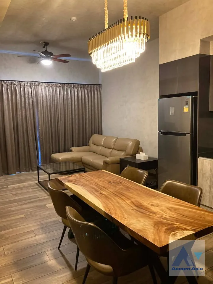 unit 2 Bedrooms  Condominium For Sale in Sukhumvit, Bangkok  near MRT Phetchaburi (AA45801)