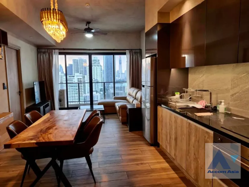 unit 2 Bedrooms  Condominium For Sale in Sukhumvit, Bangkok  near MRT Phetchaburi (AA45801)