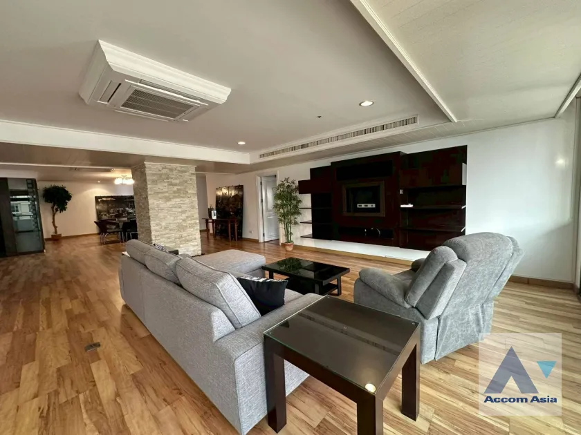 unit 3 Bedrooms  Condominium For Rent & Sale in Sukhumvit, Bangkok  near BTS Nana (AA45802)