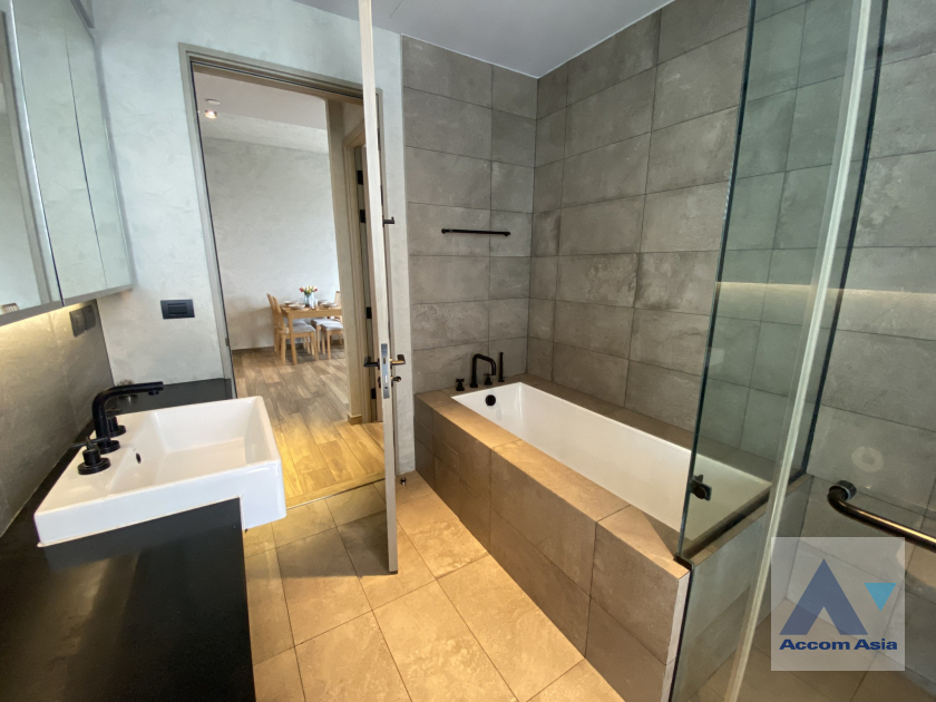 12  2 br Condominium For Sale in Sukhumvit ,Bangkok MRT Phetchaburi at The Lofts Asoke AA45803