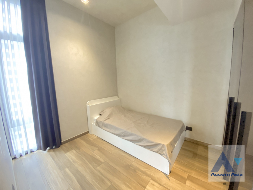 9  2 br Condominium For Sale in Sukhumvit ,Bangkok MRT Phetchaburi at The Lofts Asoke AA45803