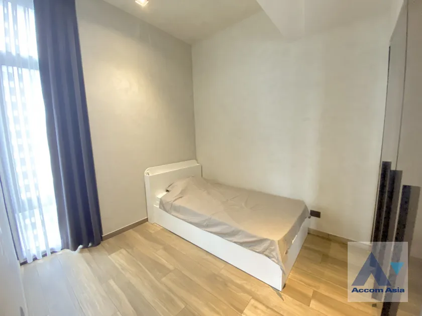 9  2 br Condominium For Sale in Sukhumvit ,Bangkok MRT Phetchaburi at The Lofts Asoke AA45803