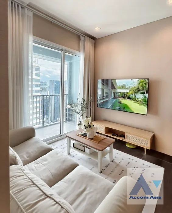 unit 2 Bedrooms  Condominium For Rent in Phaholyothin, Bangkok  near MRT Phahon Yothin (AA45805)