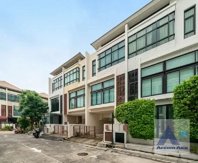  2  3 br Townhouse For Sale in Lat Phrao ,Bangkok  at The Habitat Srivara AA45808