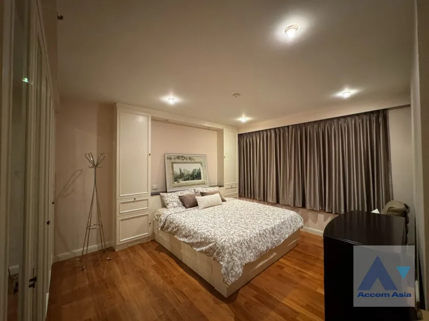 9  1 br Condominium For Sale in Ploenchit ,Bangkok BTS Chidlom at Langsuan Ville AA45809