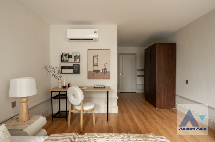 20  6 br House For Sale in Sukhumvit ,Bangkok BTS Punnawithi AA45810