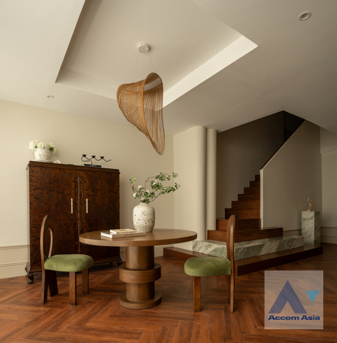 17  6 br House For Sale in Sukhumvit ,Bangkok BTS Punnawithi AA45810