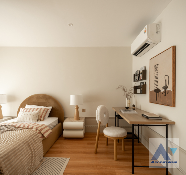 19  6 br House For Sale in Sukhumvit ,Bangkok BTS Punnawithi AA45810