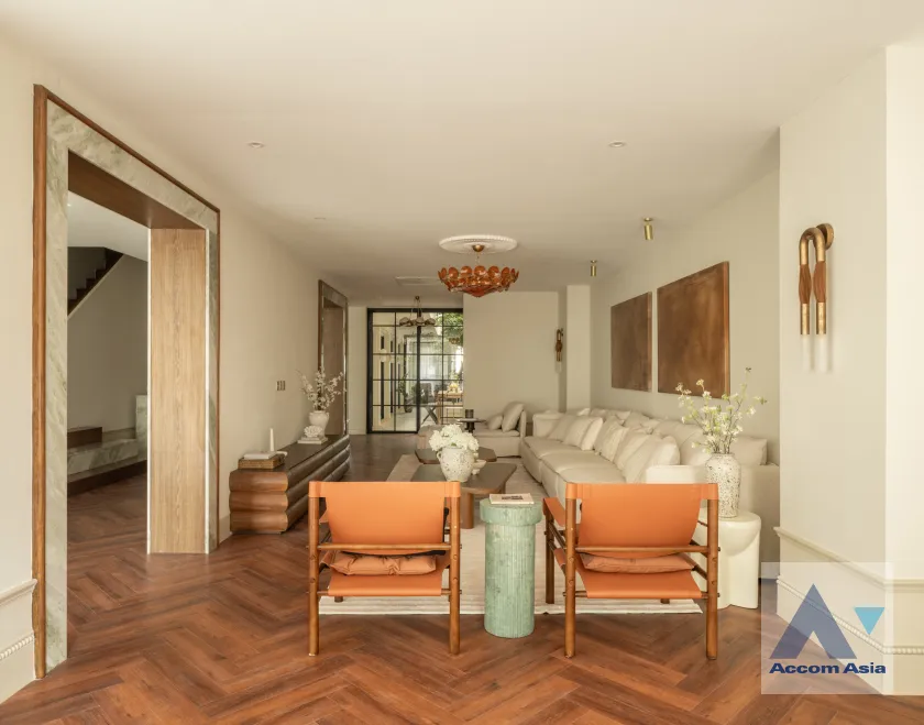 14  6 br House For Sale in Sukhumvit ,Bangkok BTS Punnawithi AA45810