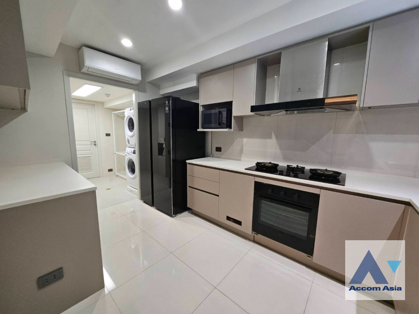  1  2 br Apartment For Rent in Sukhumvit ,Bangkok BTS Ekkamai at Classic contemporary AA45813