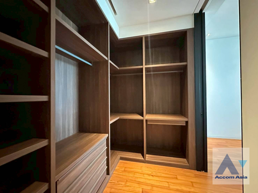 12  2 br Condominium For Rent in Charoen Nakhon ,Bangkok BTS Krung Thon Buri at Banyan Tree Residences Riverside AA45817