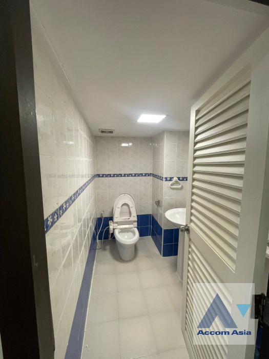 12  3 br Apartment For Rent in Sukhumvit ,Bangkok BTS Phrom Phong at Fully furnished Apartment near Samitivej Hospital 550m AA45823