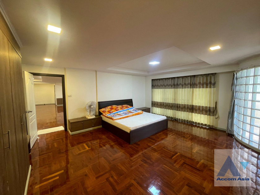 13  3 br Apartment For Rent in Sukhumvit ,Bangkok BTS Phrom Phong at Fully furnished Apartment near Samitivej Hospital 550m AA45823