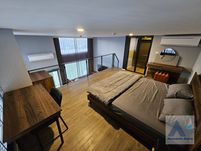 7  2 br Condominium For Sale in Ratchadaphisek ,Bangkok  at Siamese Residence (Landmark@MRTA Station) AA45827