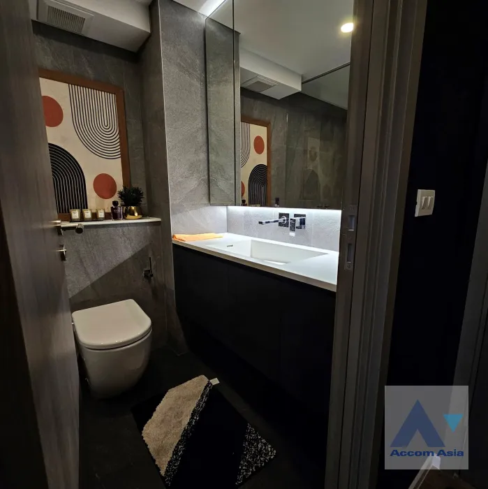 18  2 br Condominium For Sale in Ratchadaphisek ,Bangkok  at Siamese Residence (Landmark@MRTA Station) AA45827