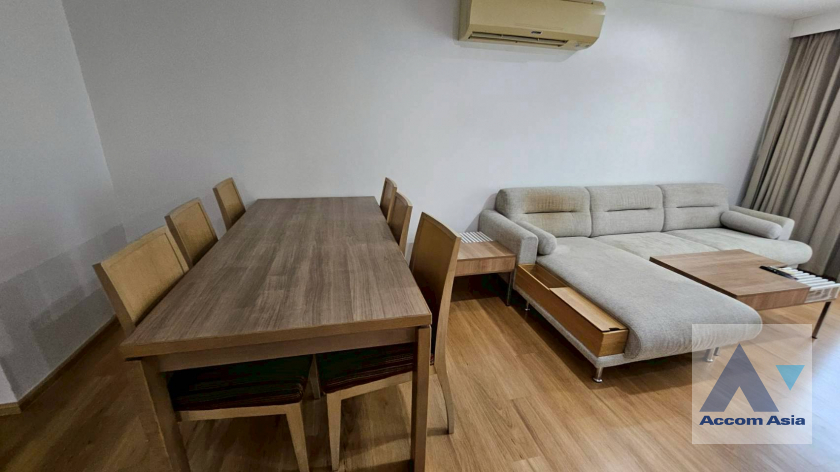 4  2 br Apartment For Rent in Ploenchit ,Bangkok BTS Chitlom at Apartment Steps from Lumpini Park AA45829